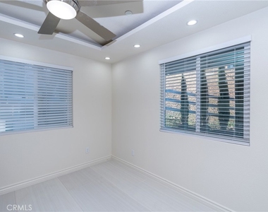 620 Silver Spur Way - Photo Thumbnail 9