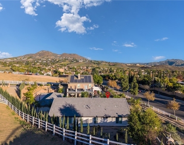 620 Silver Spur Way - Photo Thumbnail 1
