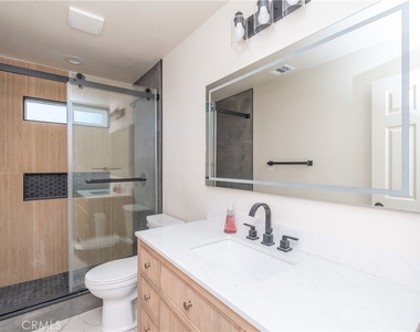 620 Silver Spur Way - Photo Thumbnail 13