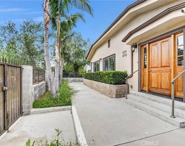 6711 Clybourn - Photo Thumbnail 5