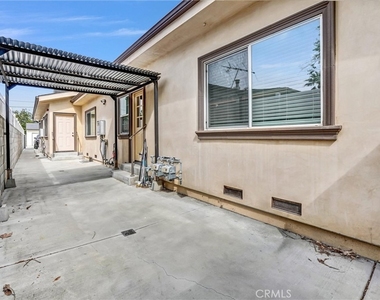 6711 Clybourn - Photo Thumbnail 30