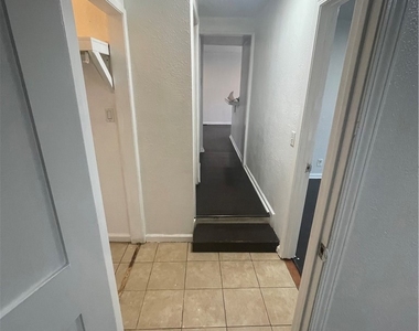 4605 Arlington - Photo Thumbnail 16