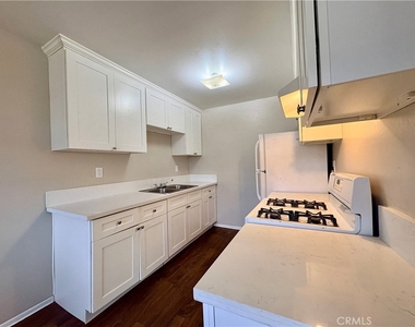 383 Orchid Lane - Photo Thumbnail 4