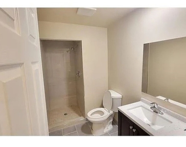 811 Orchid Court - Photo Thumbnail 22