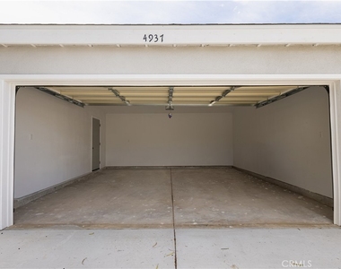 4937 Taft - Photo Thumbnail 16