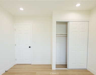 4937 Taft Street - Photo Thumbnail 15