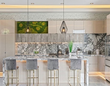 11241 Blix Street - Photo Thumbnail 6