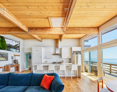 24246 Malibu Road - Photo Thumbnail 5