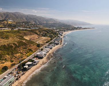 24246 Malibu Road - Photo Thumbnail 23