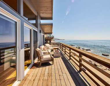 24246 Malibu Road - Photo Thumbnail 8
