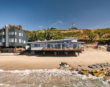 24246 Malibu Road - Photo Thumbnail 1
