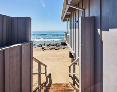 24246 Malibu Road - Photo Thumbnail 19