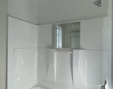 4112 Ocean View Boulevard - Photo Thumbnail 11