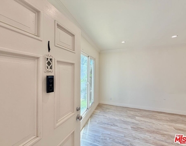 124 N Pass Avenue - Photo Thumbnail 1