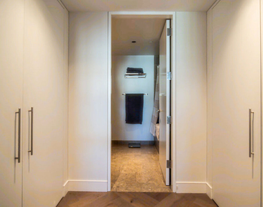 6250 Hollywood Boulevard - Photo Thumbnail 10