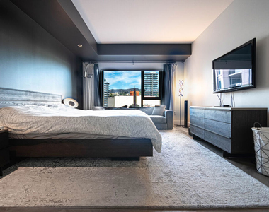 6250 Hollywood Boulevard - Photo Thumbnail 6