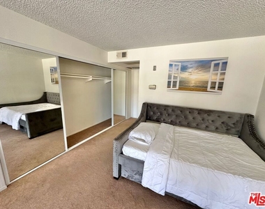 3600 Bagley Avenue - Photo Thumbnail 6