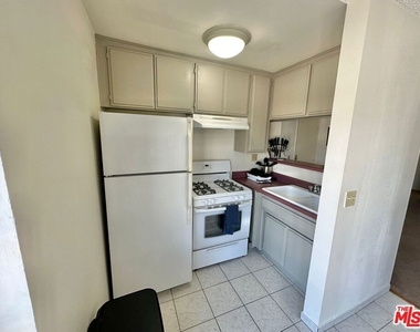 3600 Bagley Avenue - Photo Thumbnail 2