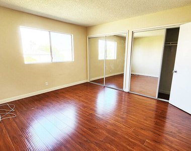 4732 Elmwood Avenue - Photo Thumbnail 3