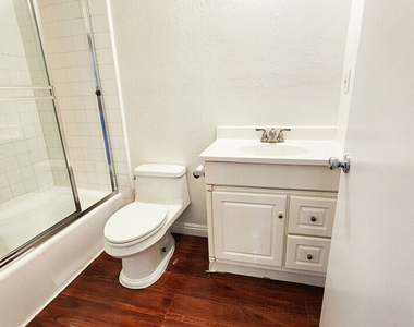 4732 Elmwood Avenue - Photo Thumbnail 5