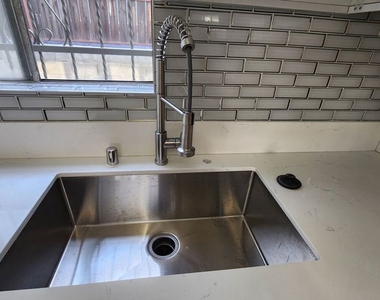 4732 Elmwood Avenue - Photo Thumbnail 12