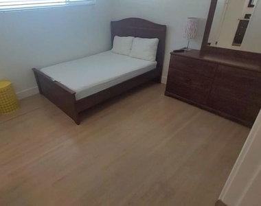 335 S California Street - Photo Thumbnail 9
