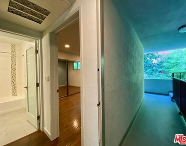 1920 Hillcrest Road - Photo Thumbnail 22