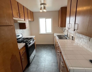 8081 Constantine Drive - Photo Thumbnail 6