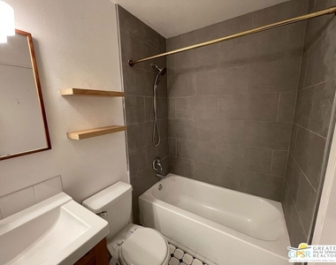 8081 Constantine Drive - Photo Thumbnail 17