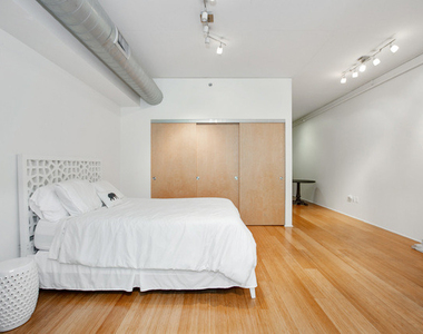 1111 S Grand Avenue - Photo Thumbnail 8
