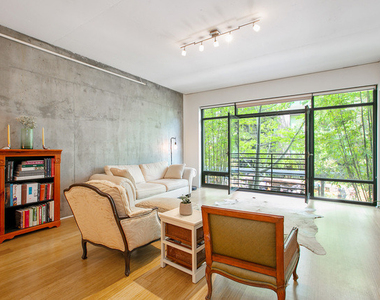 1111 S Grand Avenue - Photo Thumbnail 5