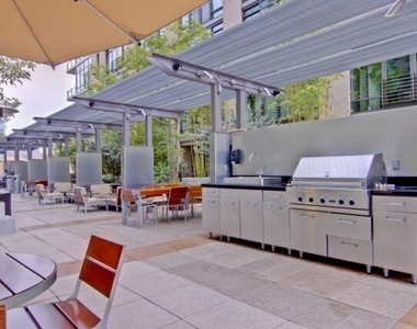 1111 S Grand Avenue - Photo Thumbnail 19