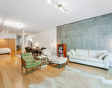 1111 S Grand Avenue - Photo Thumbnail 11