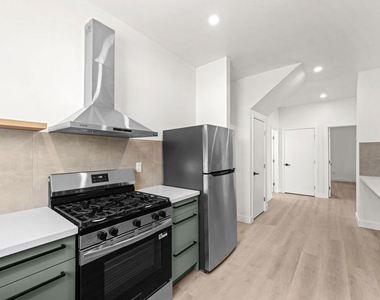 1246 N Formosa Avenue - Photo Thumbnail 22