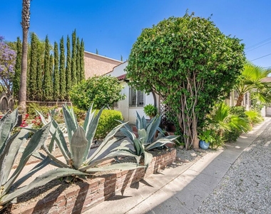 1246 N Formosa Avenue - Photo Thumbnail 32