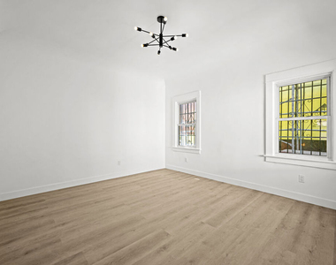 1246 N Formosa Avenue - Photo Thumbnail 10
