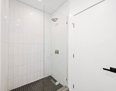 1246 N Formosa Avenue - Photo Thumbnail 17