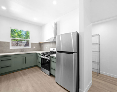 1246 N Formosa Avenue - Photo Thumbnail 23