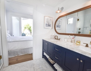 924 D Ave - Photo Thumbnail 24