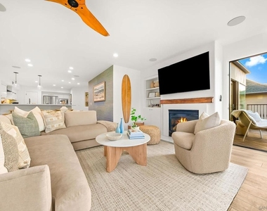 229 Bonair St - Photo Thumbnail 4