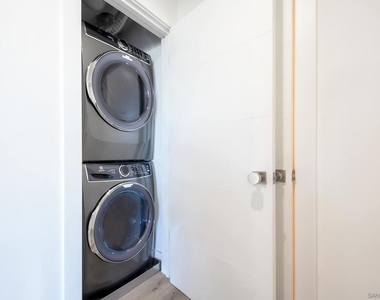 229 Bonair St - Photo Thumbnail 45
