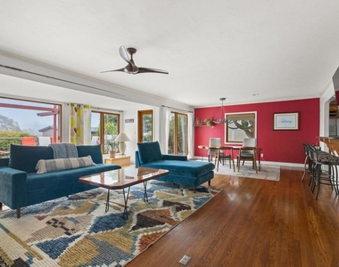 541 Tarento Dr - Photo Thumbnail 3