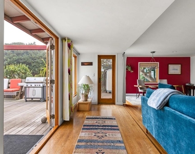 541 Tarento Dr - Photo Thumbnail 1