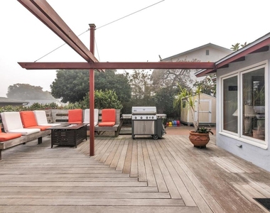 541 Tarento Dr - Photo Thumbnail 37