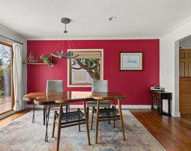 541 Tarento Dr - Photo Thumbnail 12