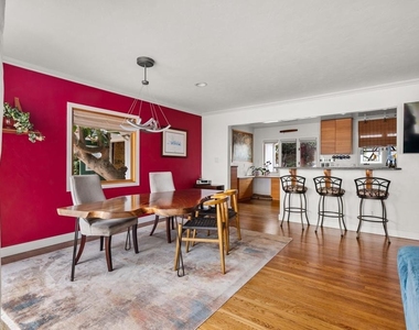 541 Tarento Dr - Photo Thumbnail 16