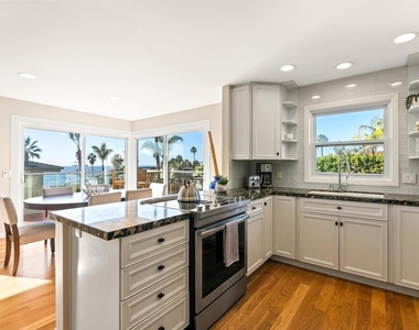 253 Gravilla Street - Photo Thumbnail 4