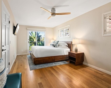253 Gravilla Street - Photo Thumbnail 12