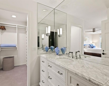 253 Gravilla Street - Photo Thumbnail 15