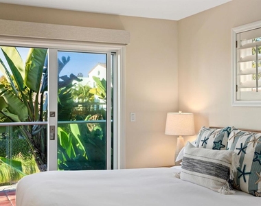 253 Gravilla Street - Photo Thumbnail 13